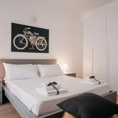 Διαμέρισμα Brombeis Aurea By Casanapoletana - Town Center Νάπολη