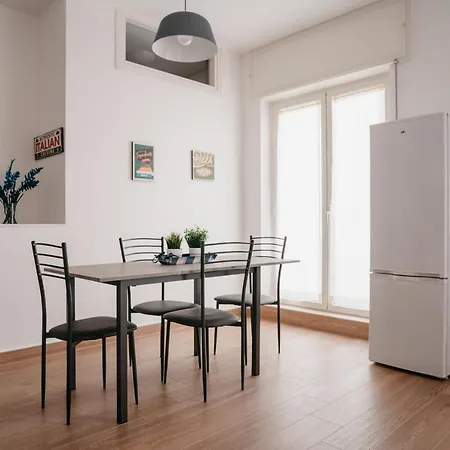 Brombeis Aurea By Casanapoletana - Town Center *