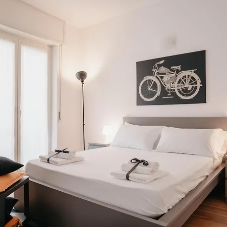 Brombeis Aurea By Casanapoletana - Town Center * Νάπολη